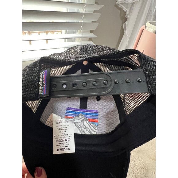 Patagonia Black Trucker Hat With Logo Embroidery Snapback Mesh Back - Picture 8 of 8